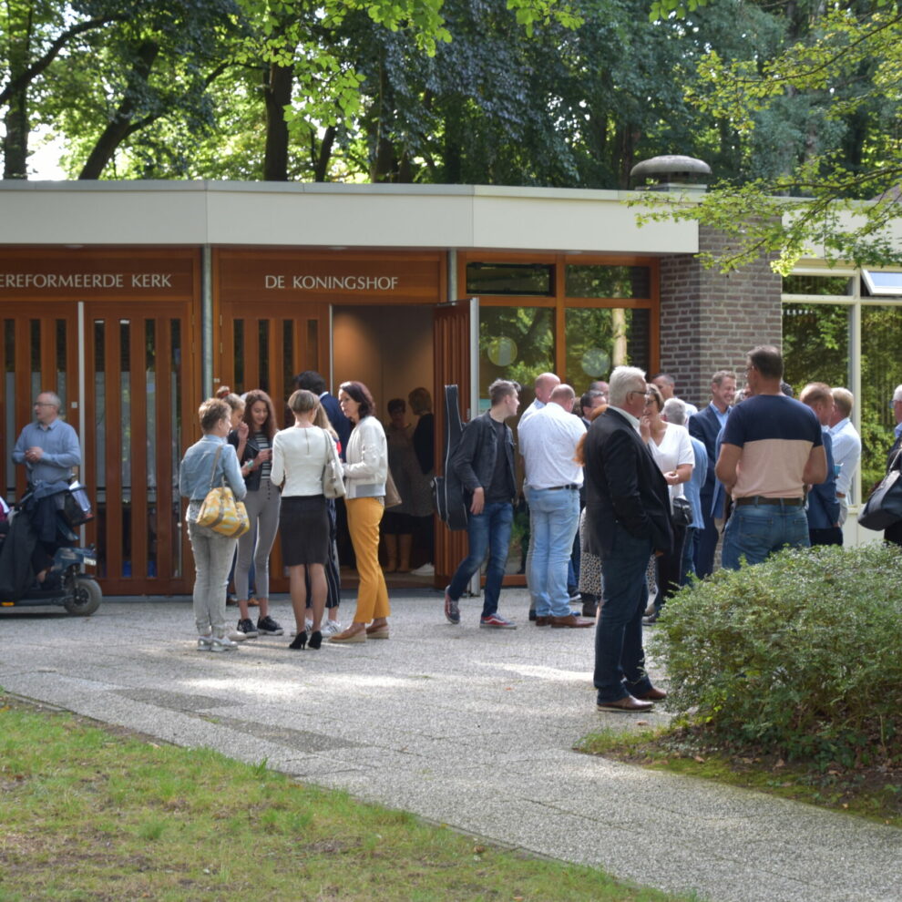 Er voor elkaar zijn, kerk, kerk de koningshof, Apeldoorn