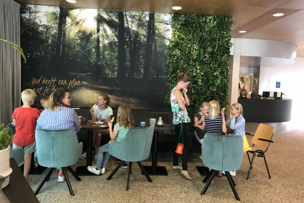 Ijsjes eten, Kerk, Apeldoorn